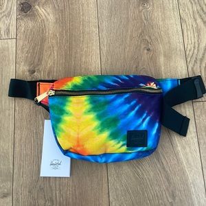 NWT Herschel tie dye hip pack